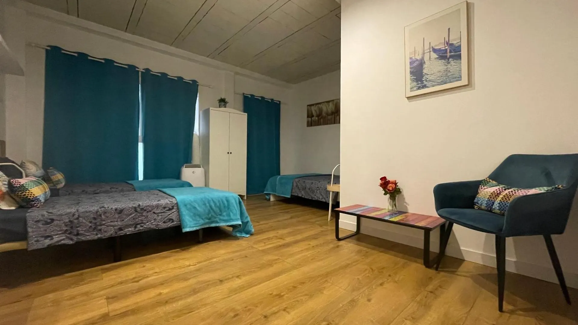 Oasis Rooms Barcelona - By Port Vell 3